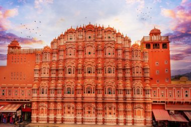 Affordable Delhi to Jaipur Cab Service – Comfortable & On-Time Rides